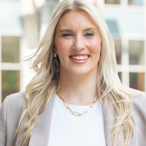 Nicole Papp Rao Headshot