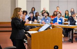 Johanna Bond addressing Orientation 2023 students in Newark